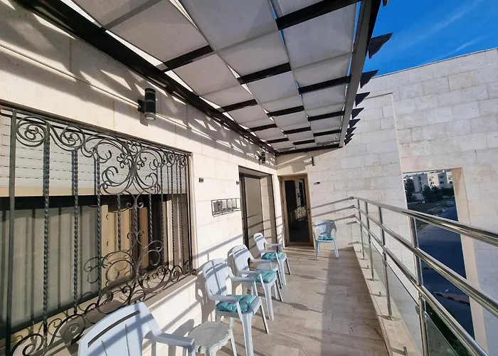Deir Ghbar 3 Rooms Apart